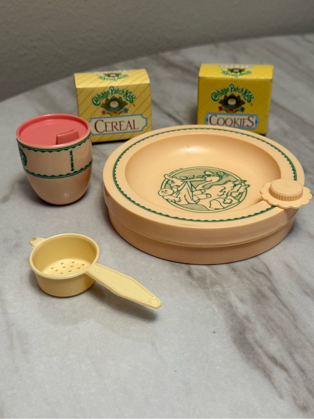 Cabbage 🥬 Patch Kids 1983 doll accessories like new condition
